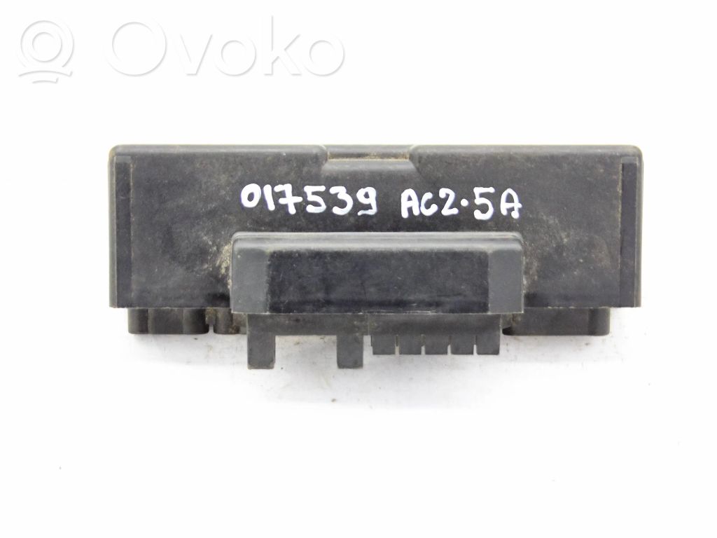 Mercedes-Benz E W210 Other relay 