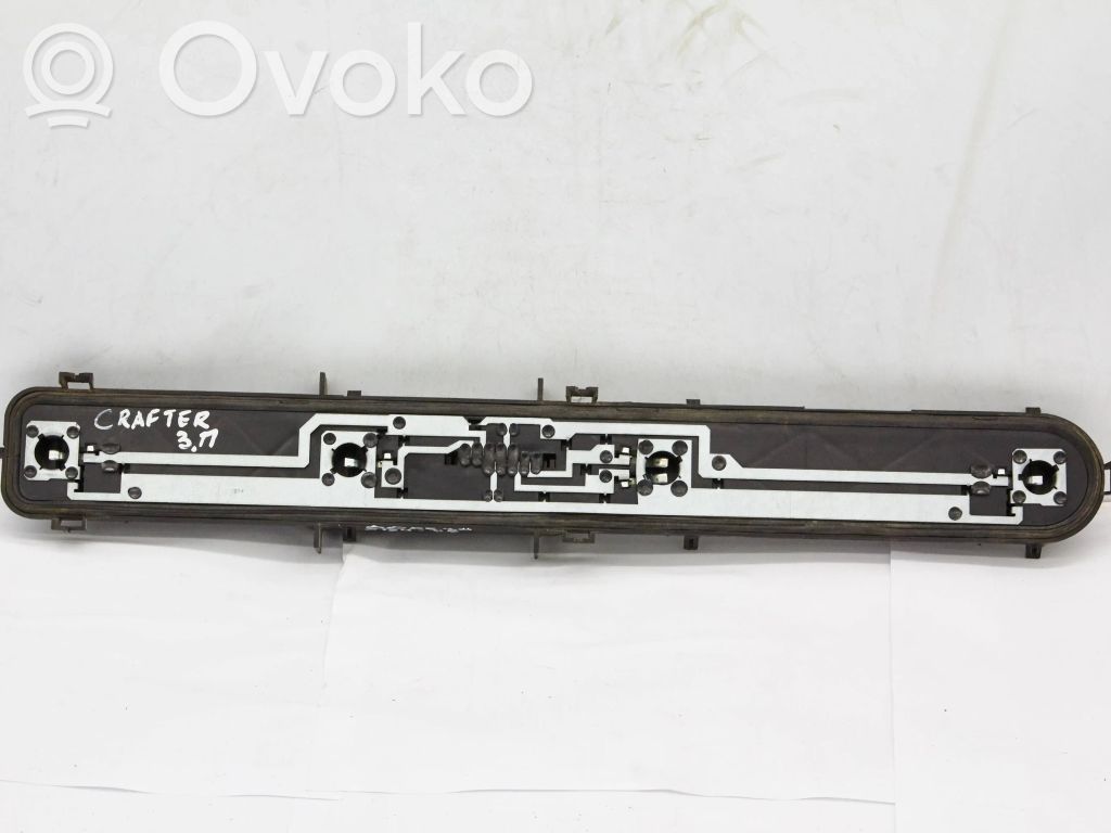 Volkswagen Crafter Takavalon osa 