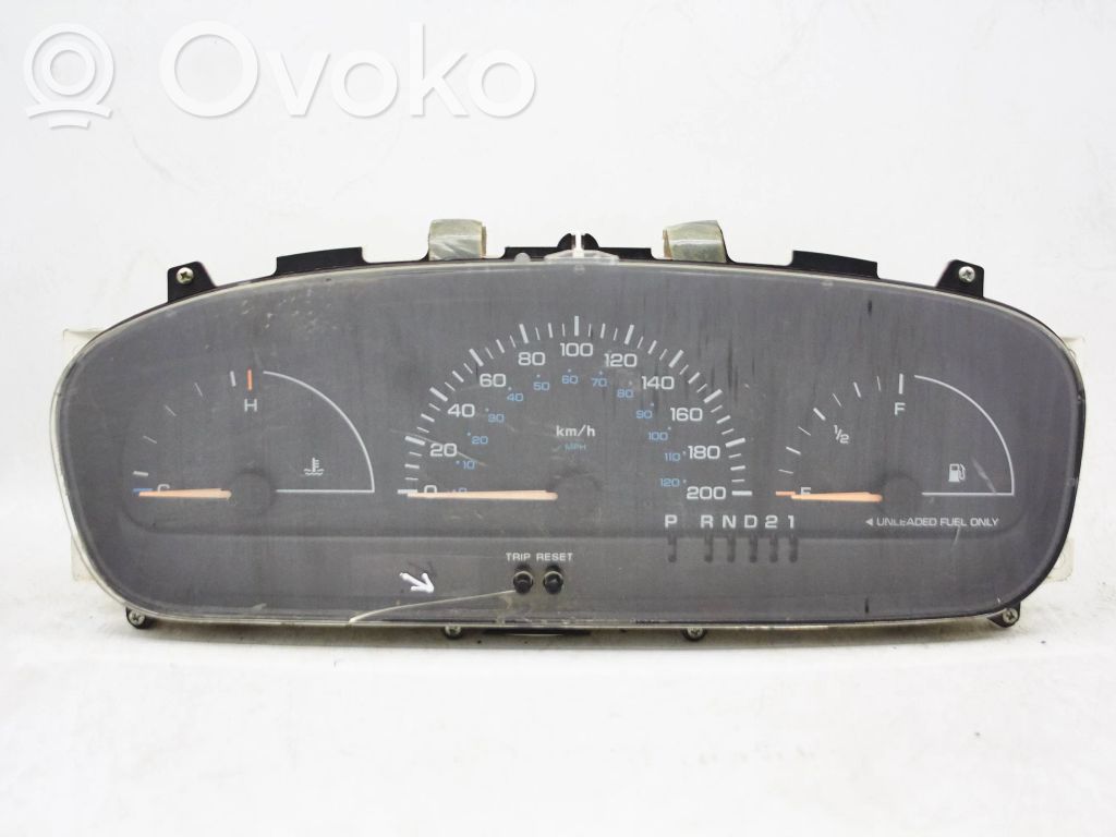 Chrysler Voyager Licznik / Prędkościomierz 