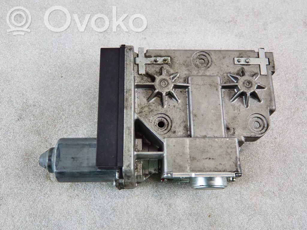 BMW 7 E65 E66 Rankinio varikliukas 