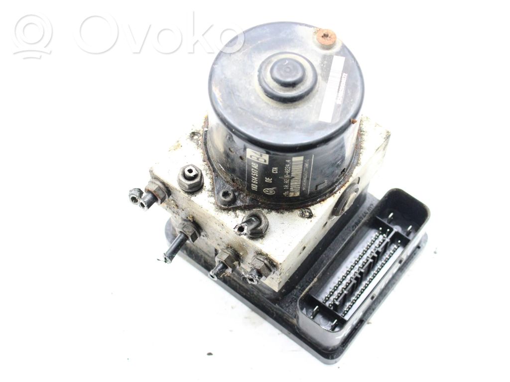 Volkswagen Golf V ABS Pump 