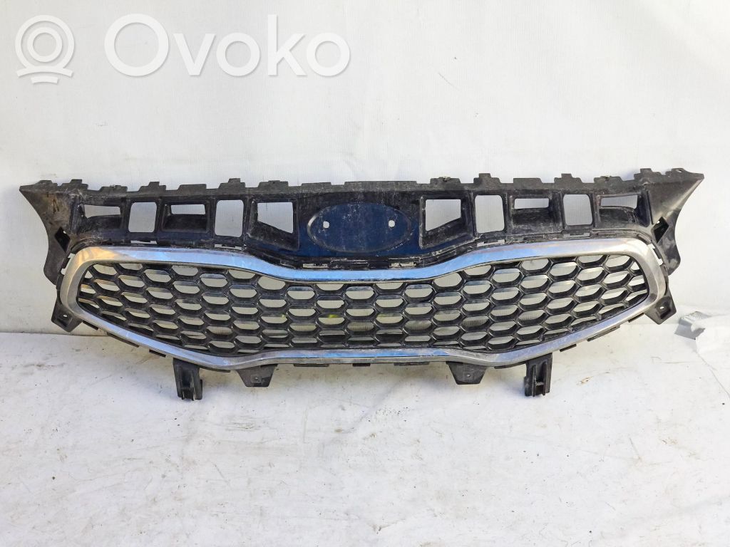 KIA Ceed Augšējais režģis 