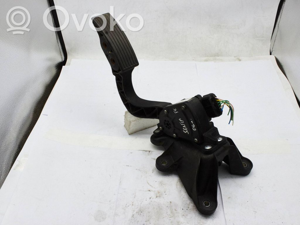 Hyundai Sonata Pedal del acelerador 
