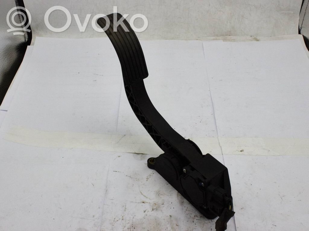 KIA Carnival Accelerator throttle pedal 