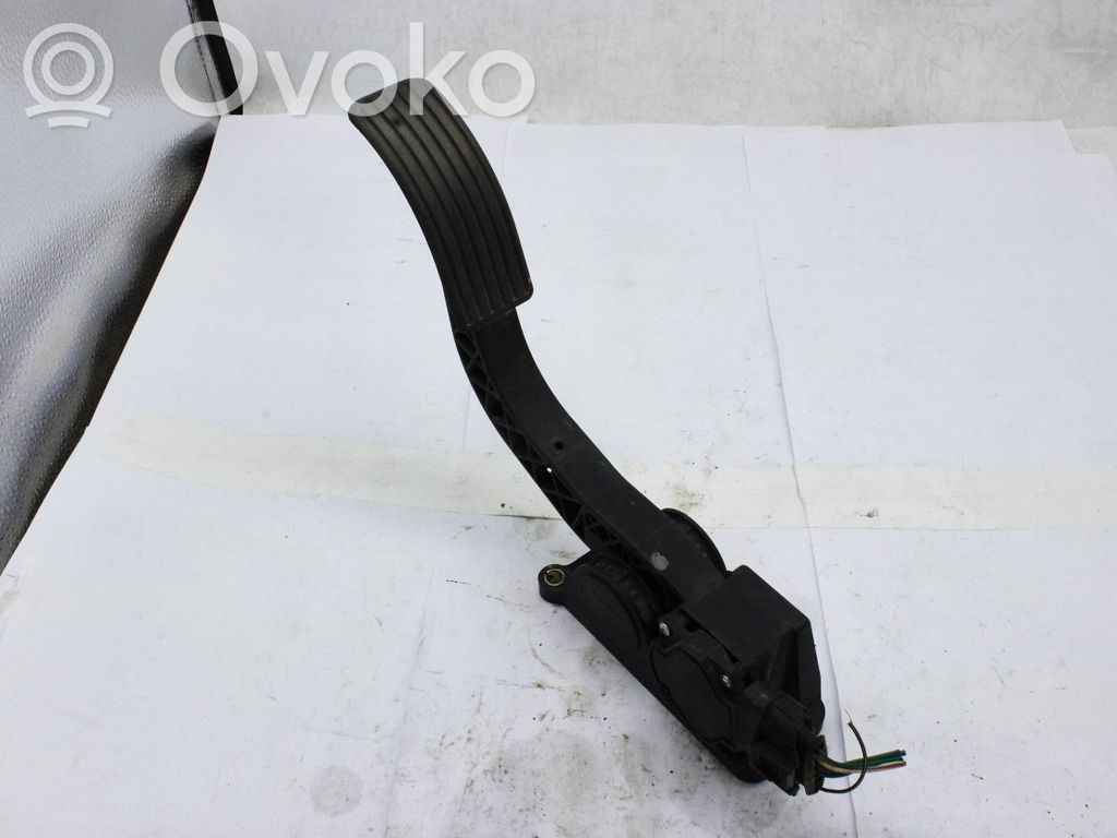 KIA Carnival Accelerator throttle pedal 