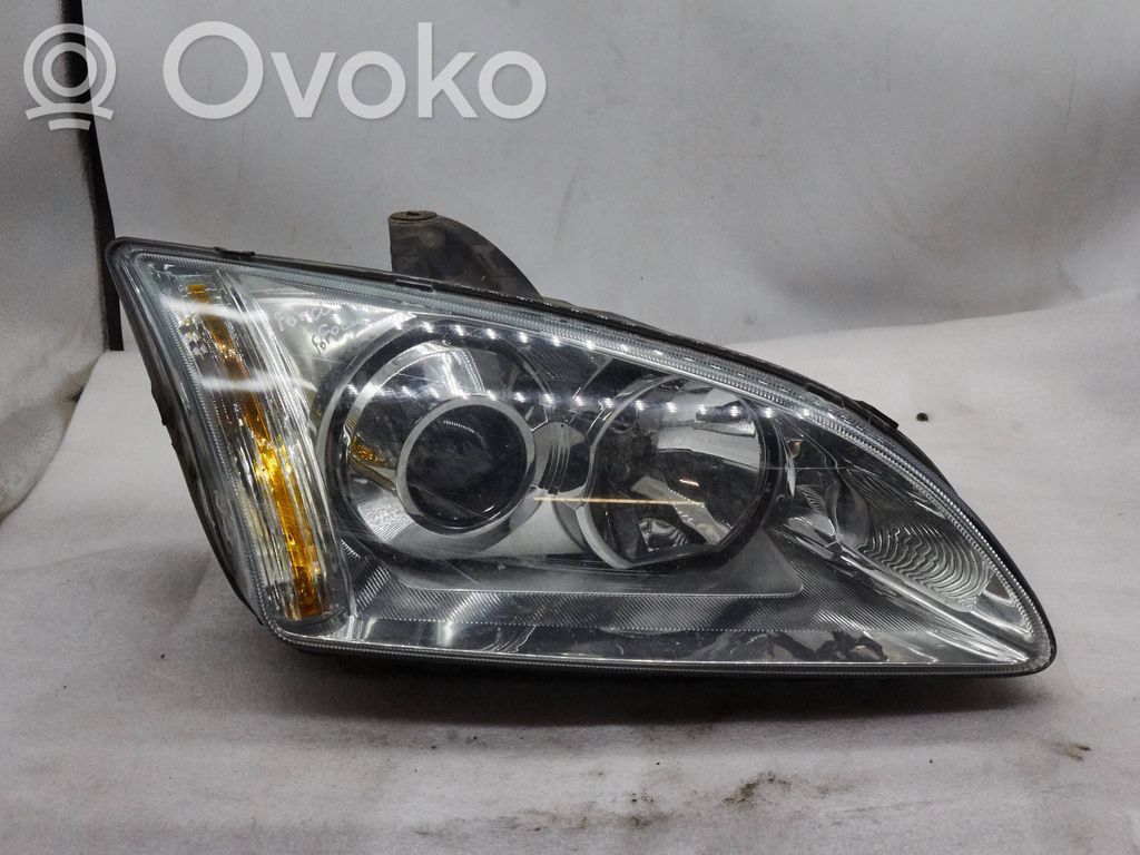 Ford Focus Headlight/headlamp 