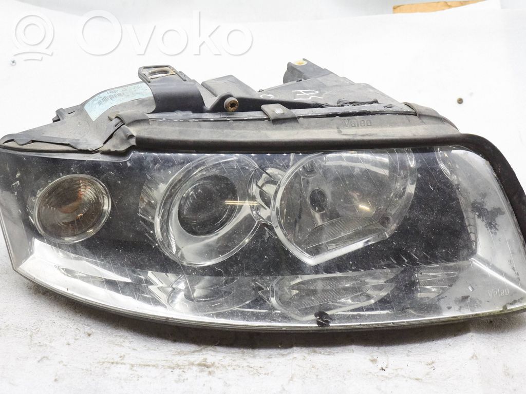 Audi A4 S4 B6 8E 8H Scheinwerfer 