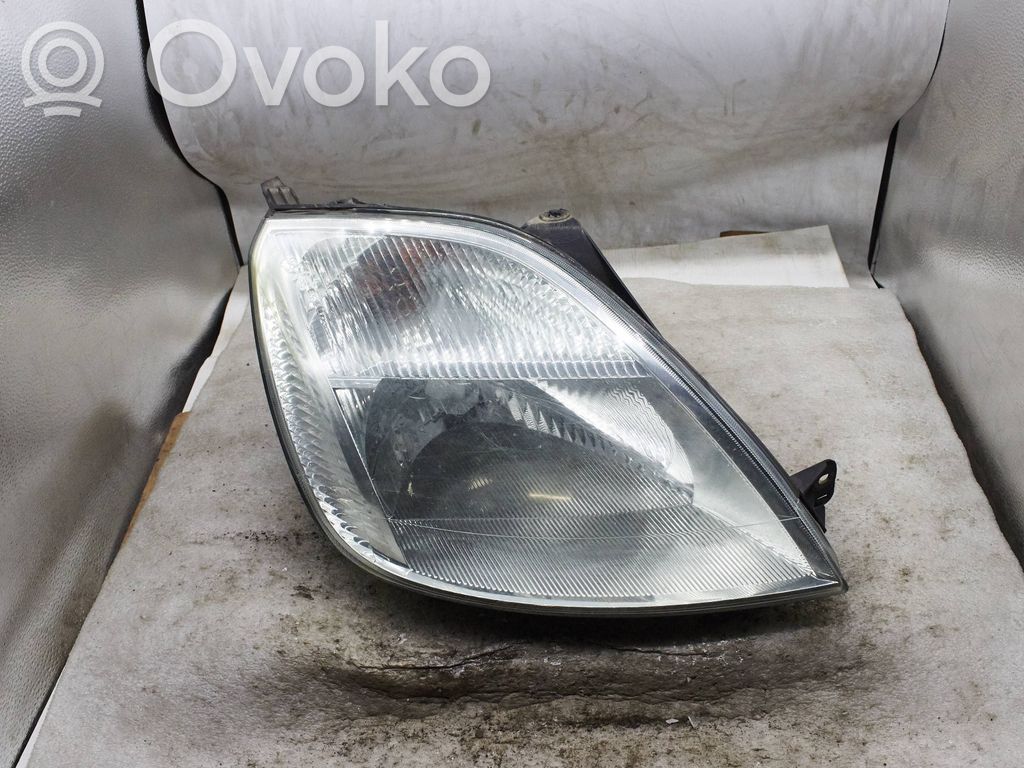 Ford Fiesta Headlight/headlamp 