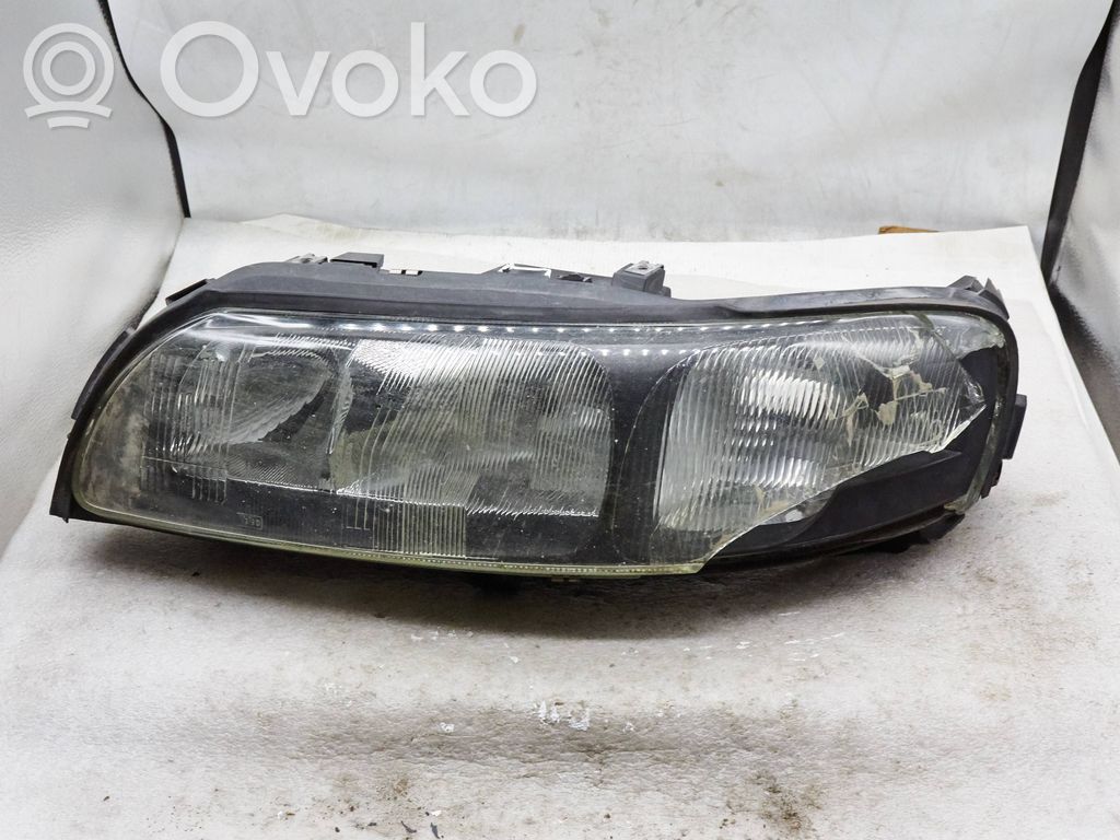 Volvo V70 Headlight/headlamp 