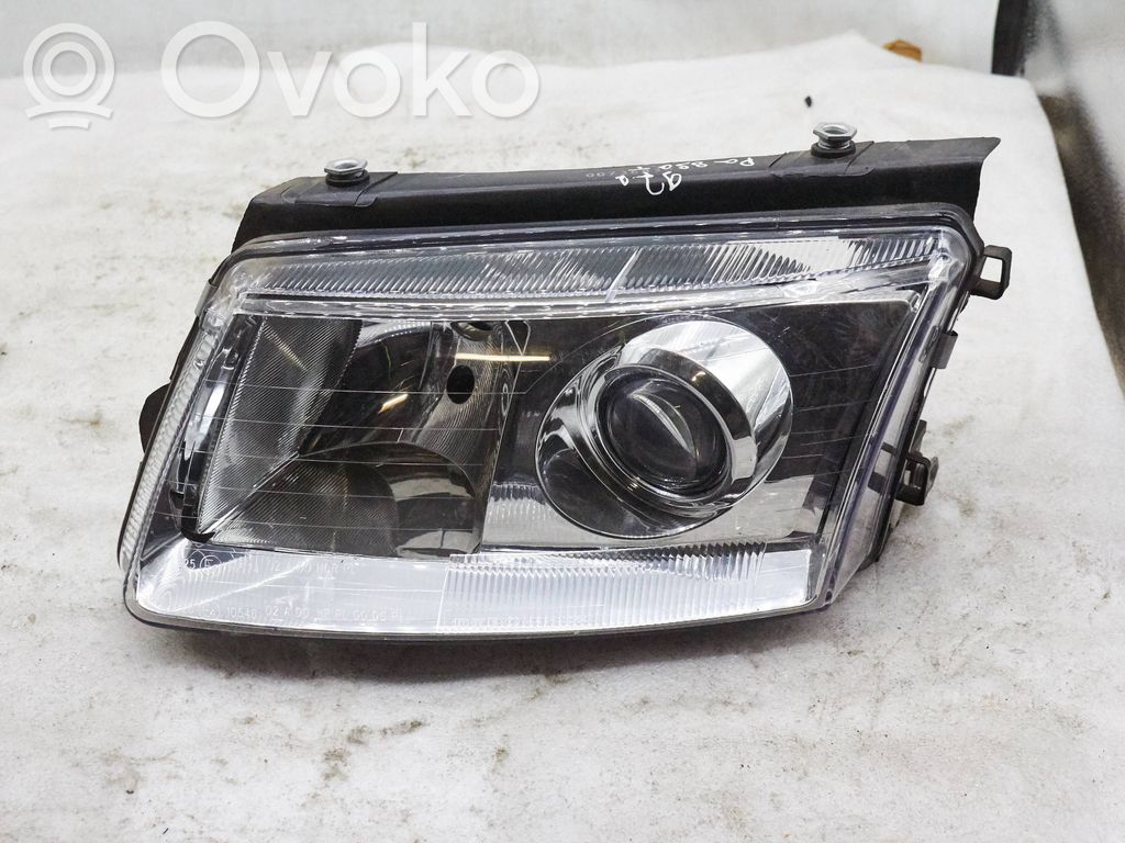Volkswagen PASSAT B5 Lampa przednia 