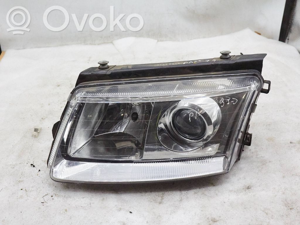 Volkswagen PASSAT B5 Lampa przednia 