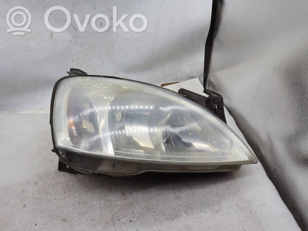 Opel Corsa C Phare frontale 