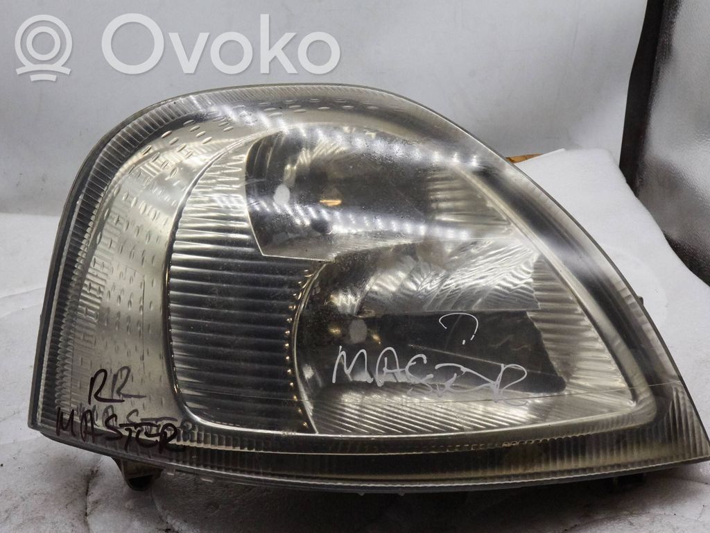 Renault Master II Headlight/headlamp 