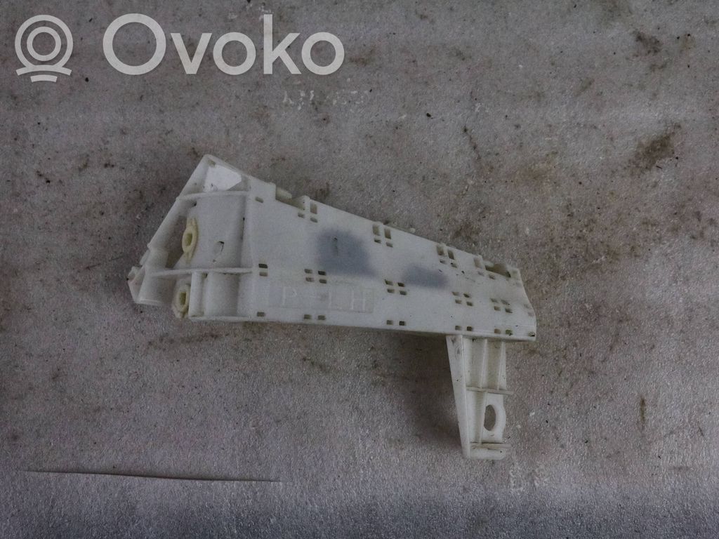 Subaru Forester SH Rear bumper mounting bracket 