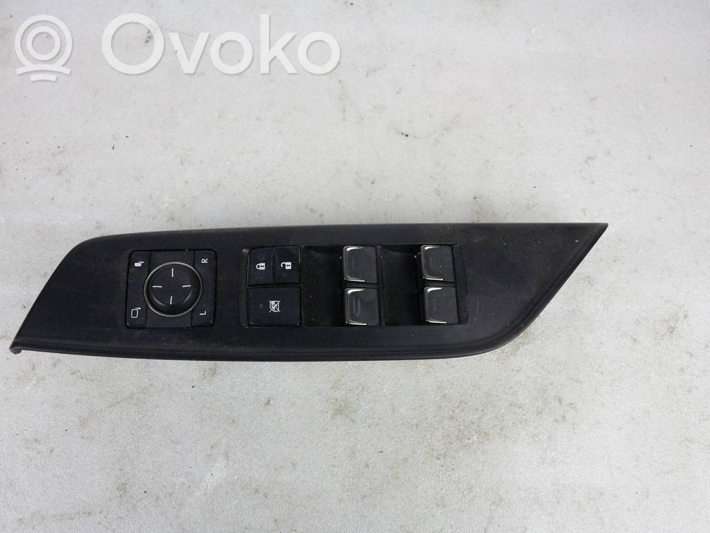 Lexus ES VII XZ10 Przyciski szyb 