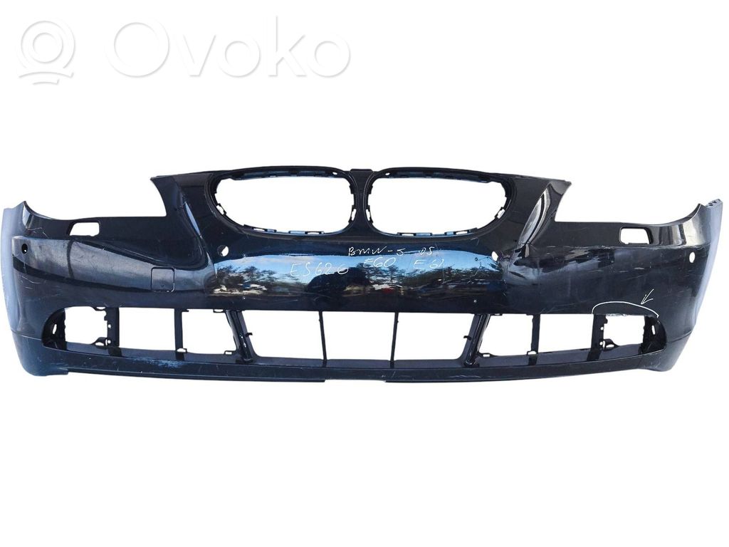 BMW 5 E60 E61 Priekinis bamperis 