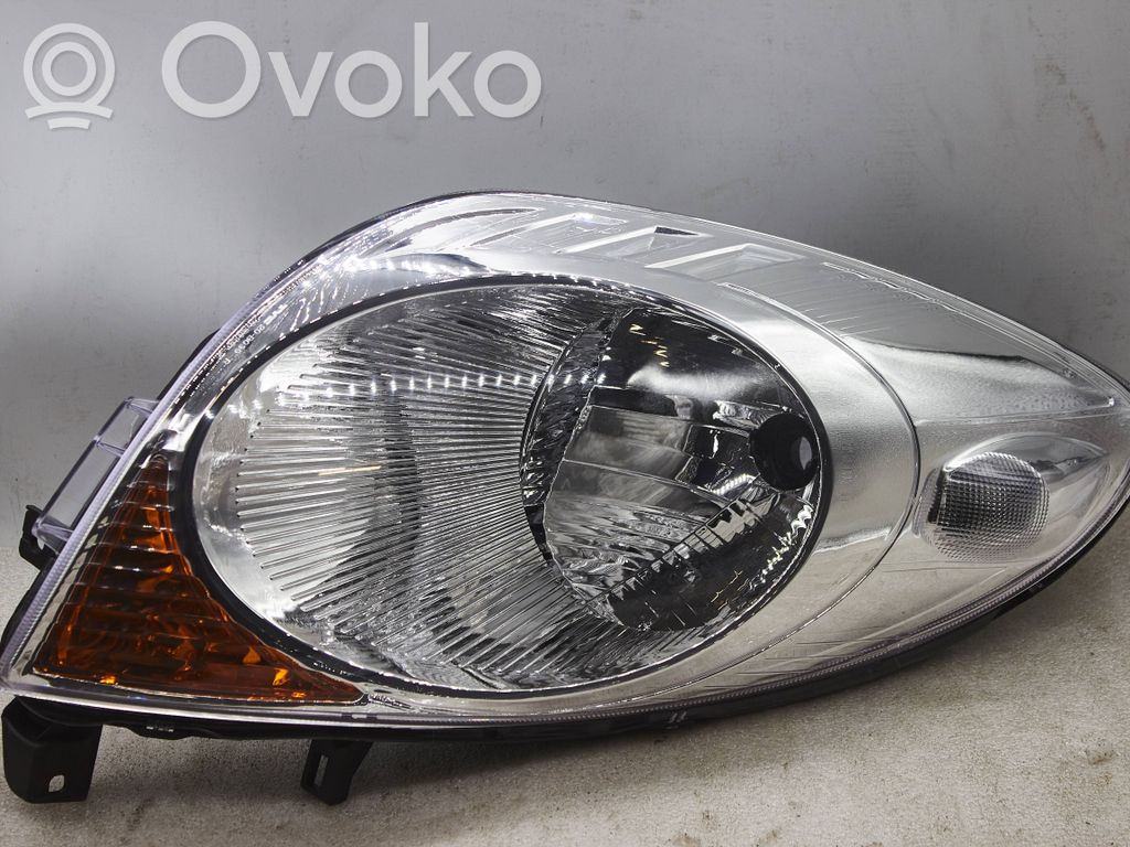 Headlight/headlamp   20B039
