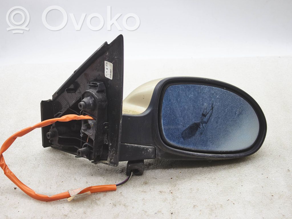 Citroen C5 Front door electric wing mirror 