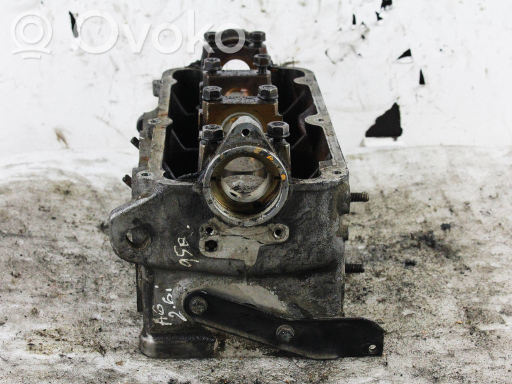 Audi A6 S6 C4 4A Engine head 