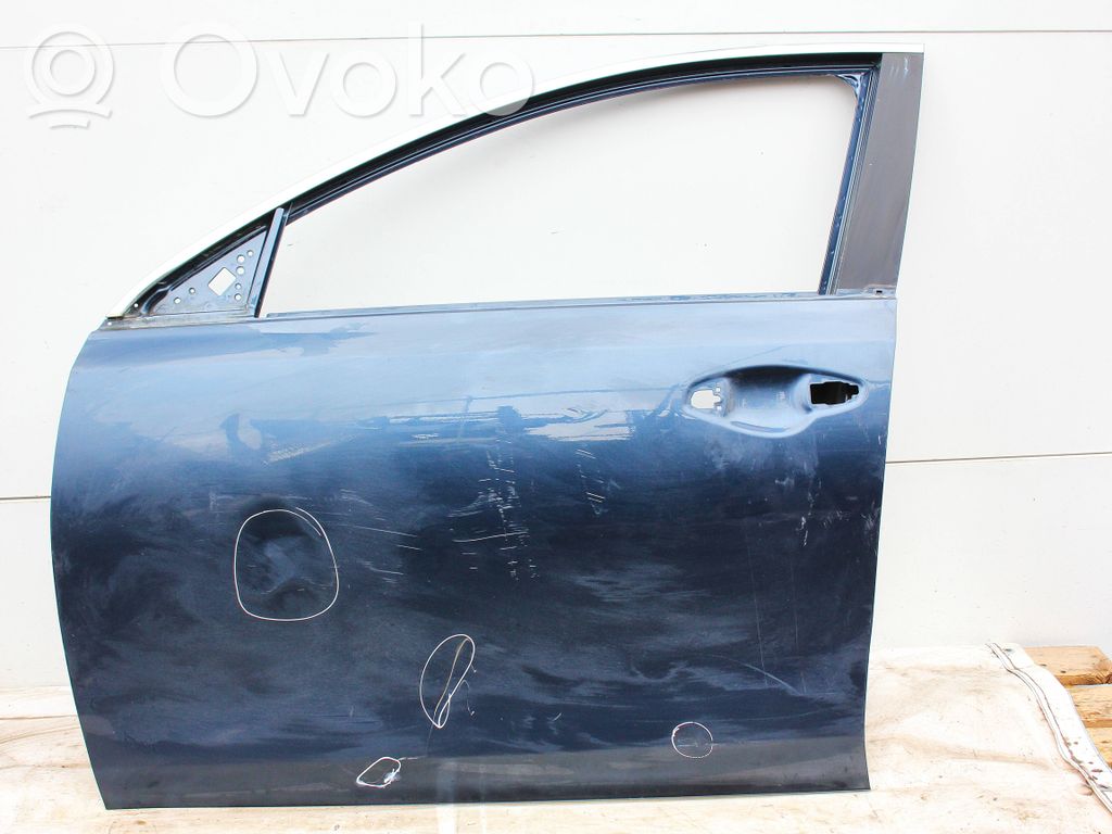KIA Xceed Front door 