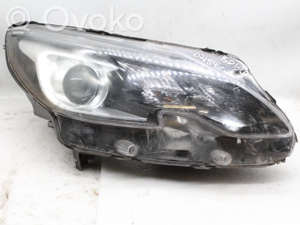 Peugeot 2008 I Headlight/headlamp 