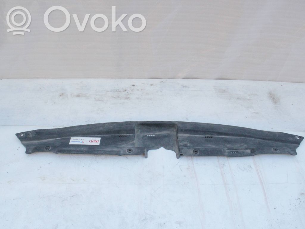 KIA Ceed Radiatorių apdaila 