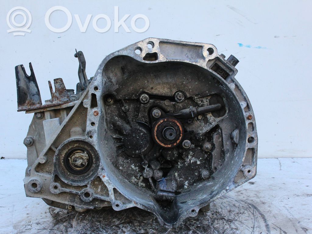 Nissan Note (E11) Cutie viteze manuală cu 5 trepte 