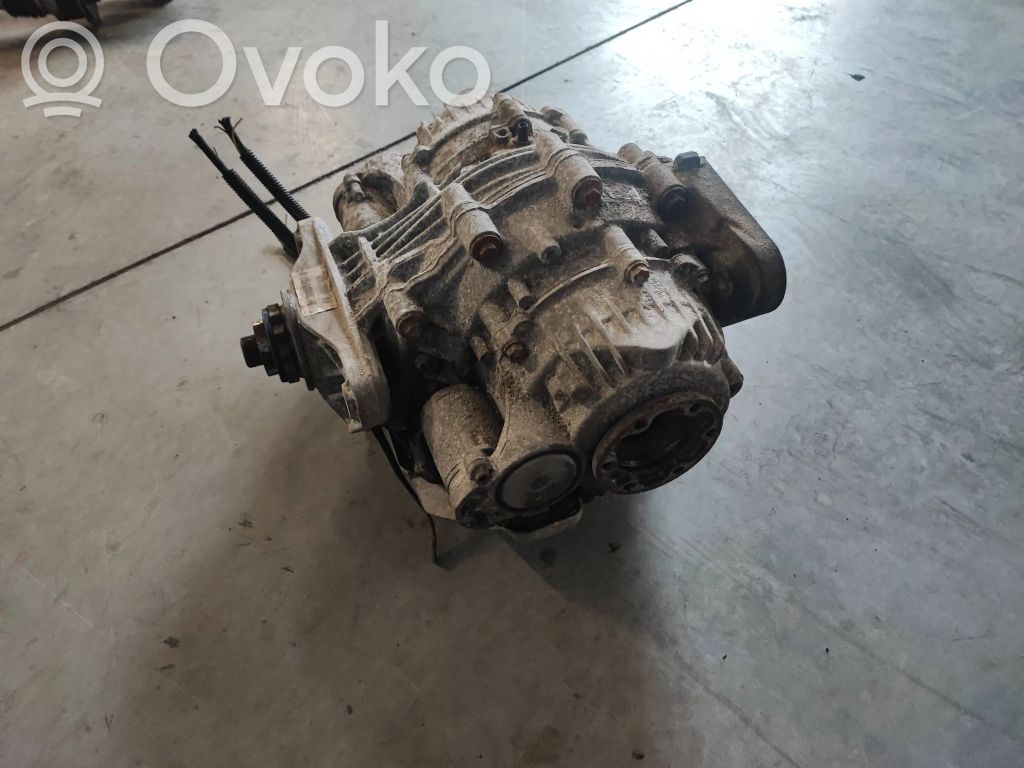 Rear differential   759526103