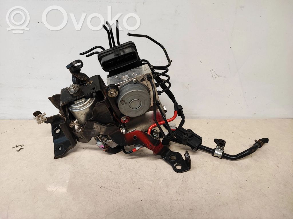 Lexus UX ABS bloks 