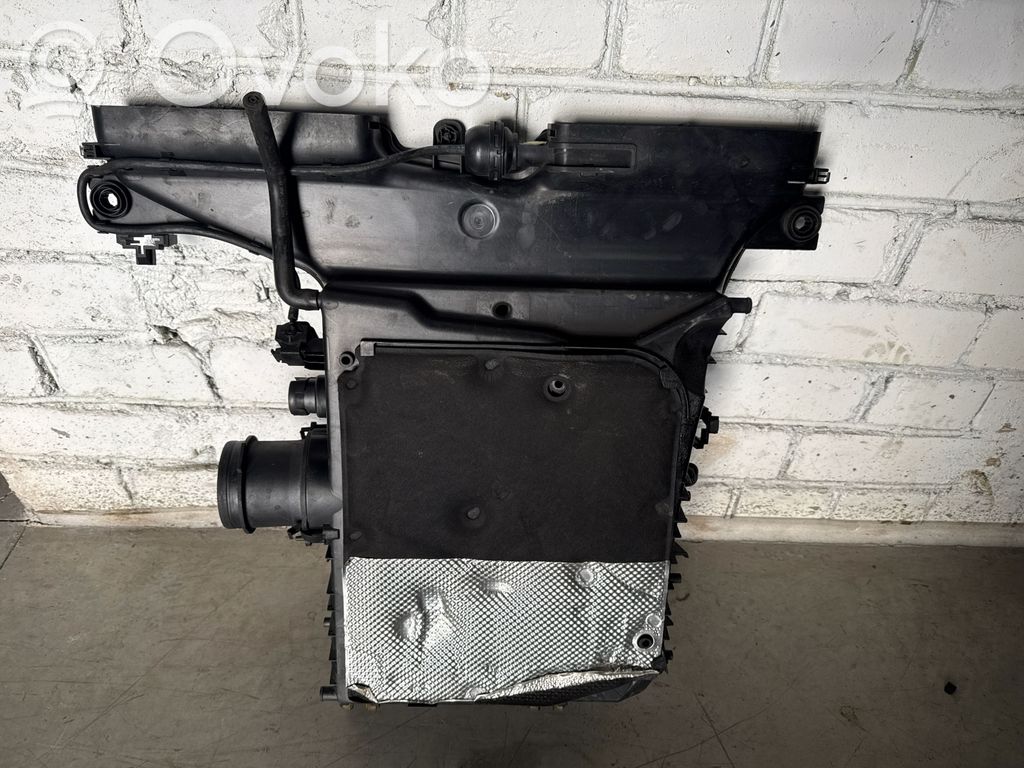 Audi Q7 4M Air filter box 