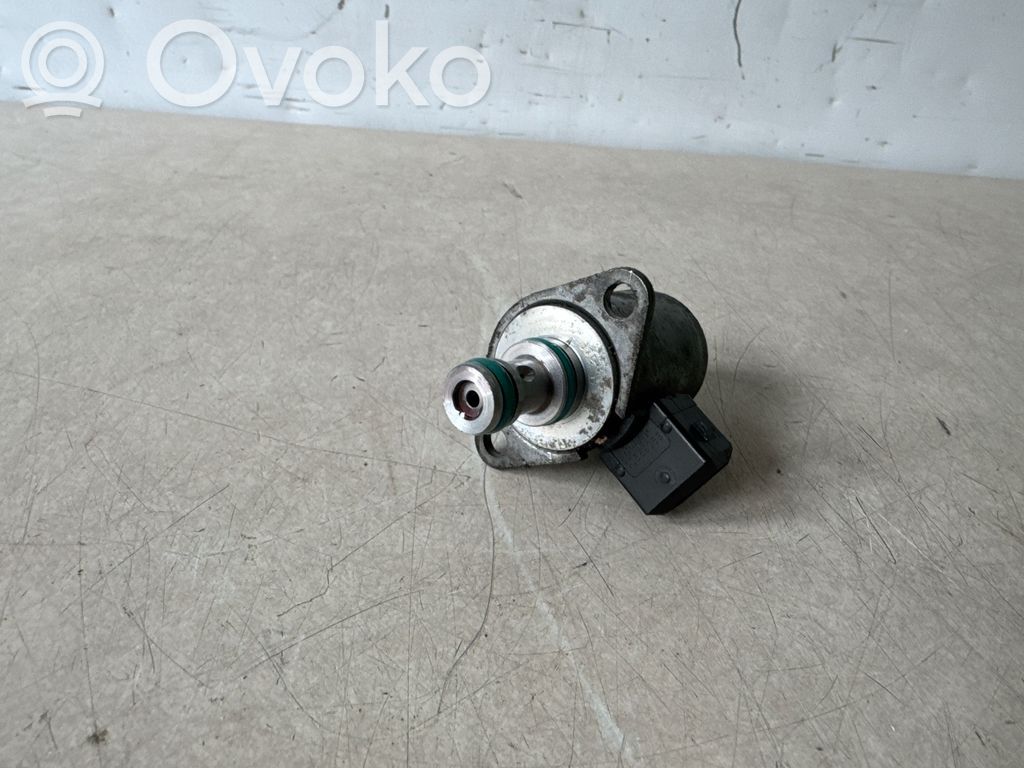 Mercedes-Benz CLS C219 Hydraulic servotronic pressure valve 