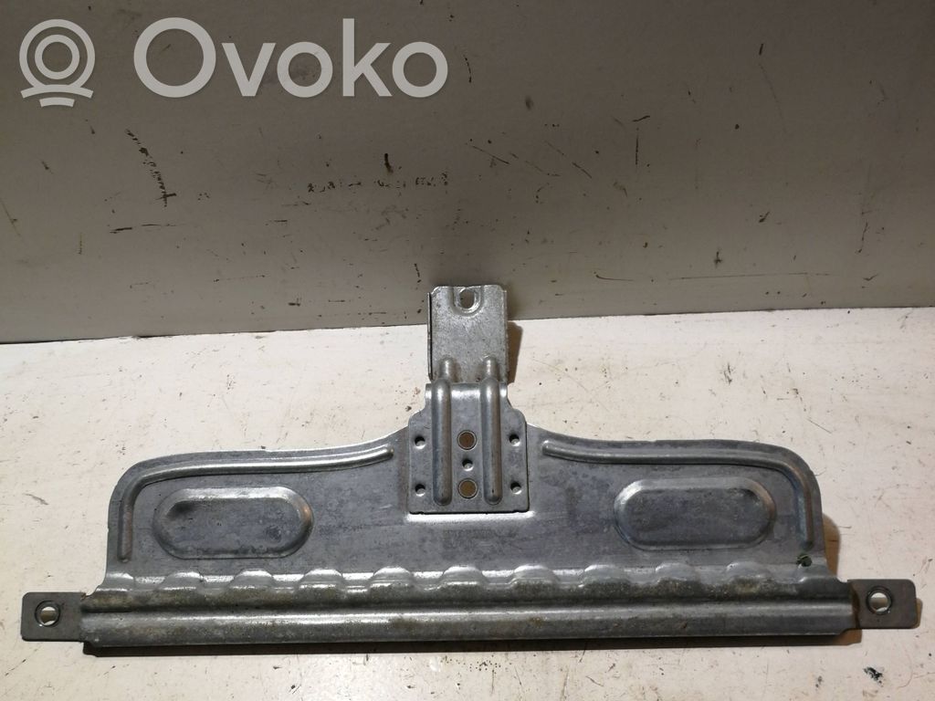 Volvo XC90 Battery bracket 