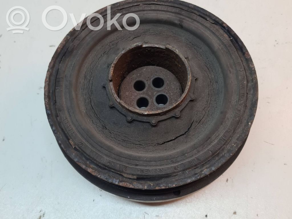 BMW 3 E90 E91 Skriemulys alkūninio veleno 