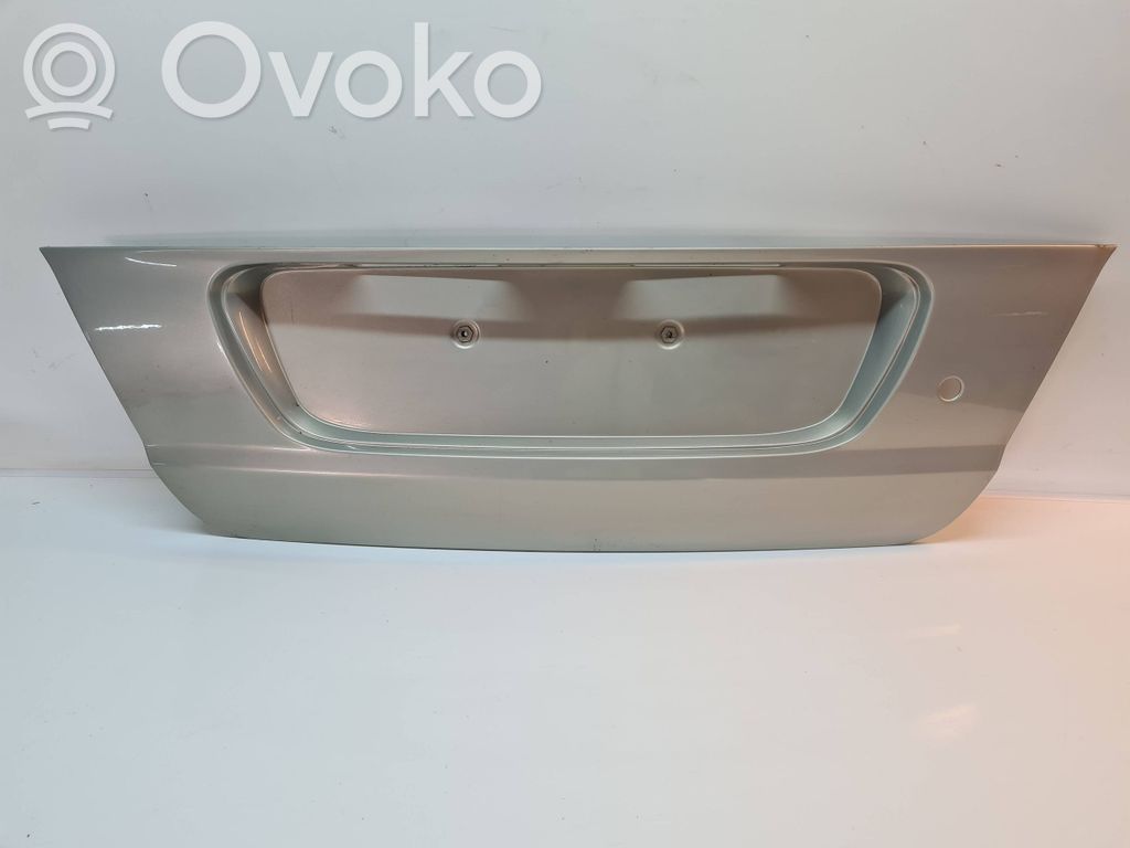 Tailgate trim   8600106