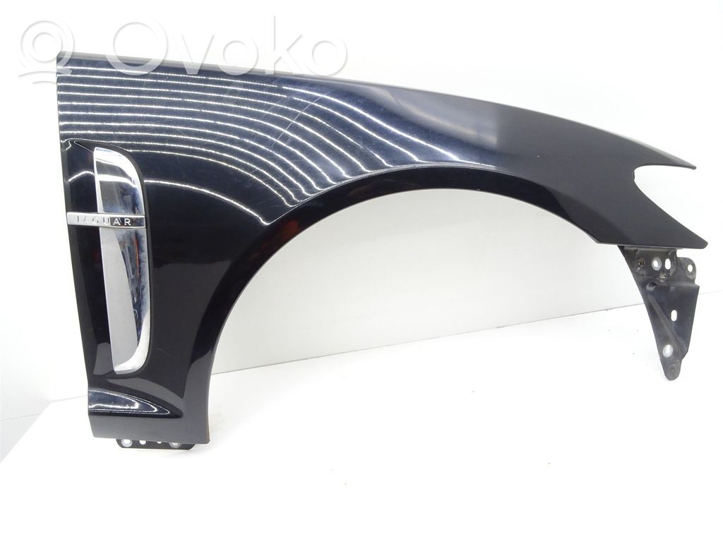 Jaguar XF X250 Sparnas 