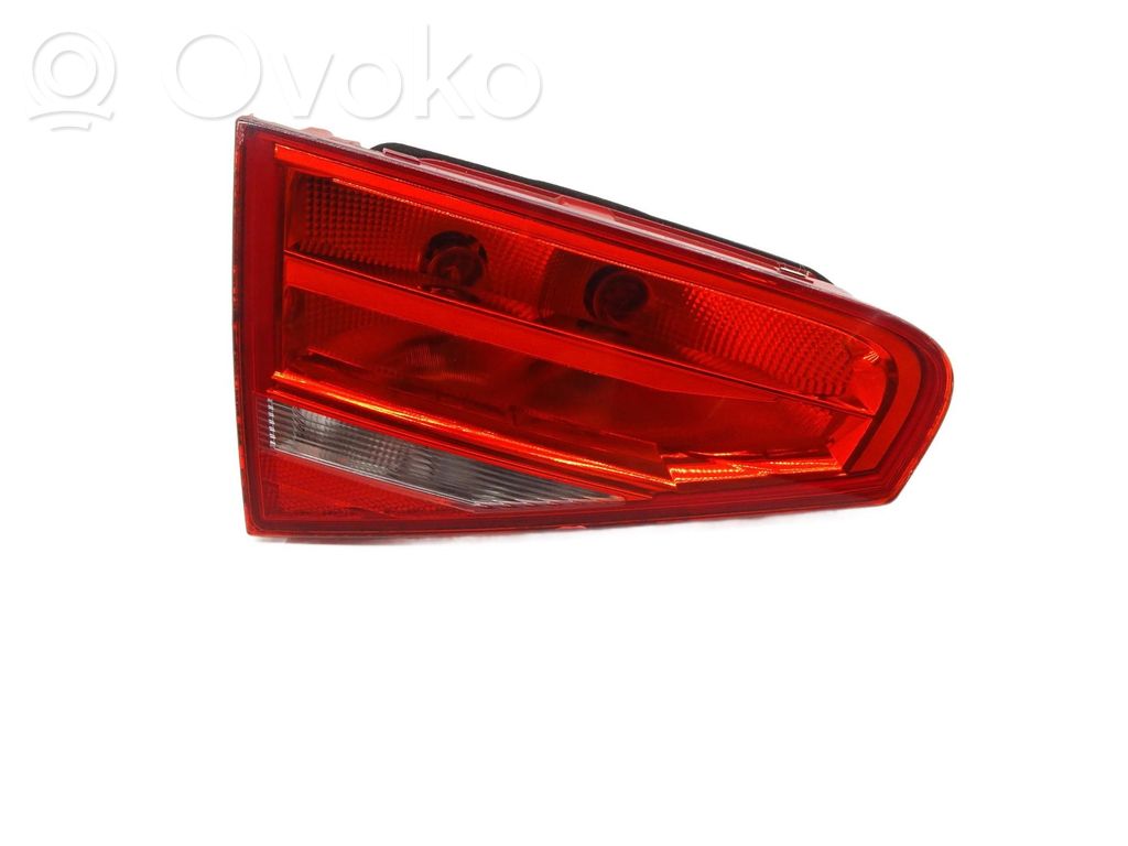 Audi A4 S4 B8 8K Lampy tylnej klapy bagażnika 