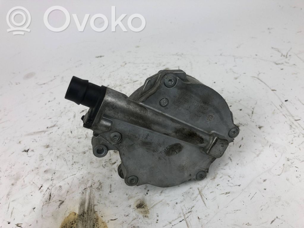 BMW 5 GT F07 Vacuum pump 