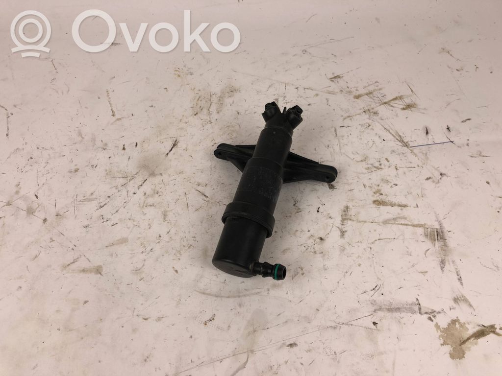 Headlight washer spray nozzle