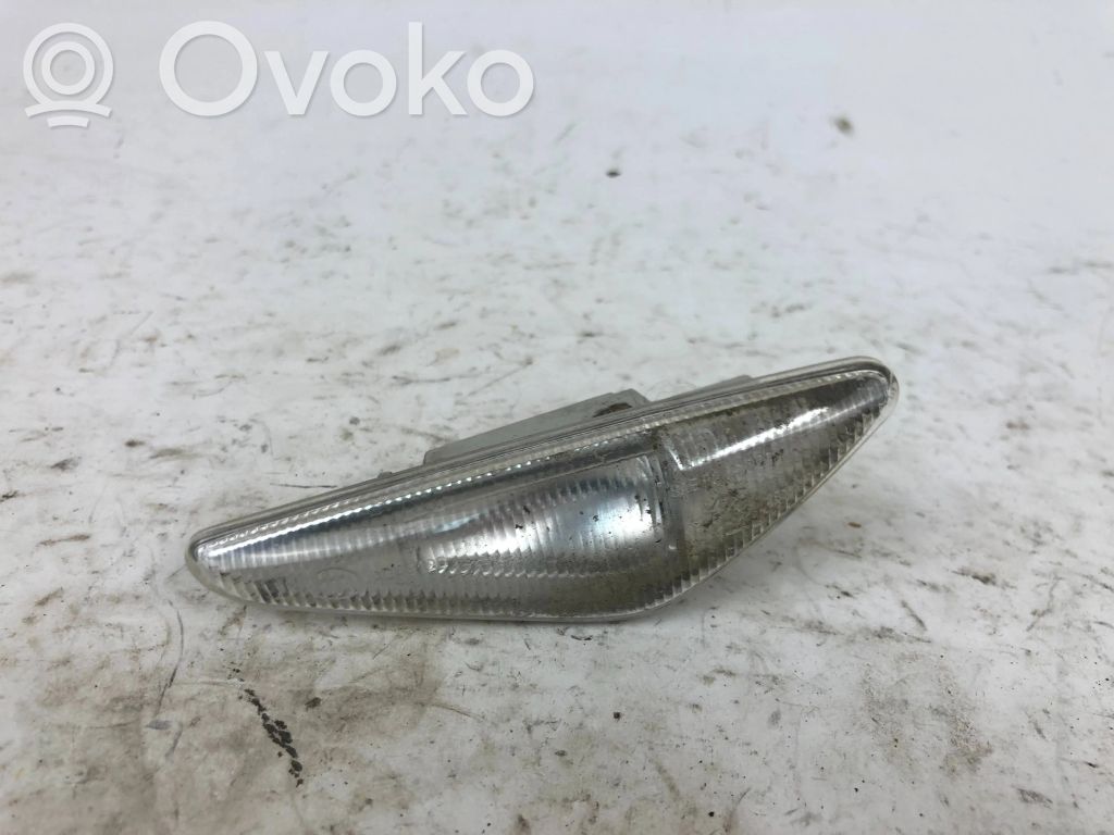 BMW X5 E70 Front fender indicator light 