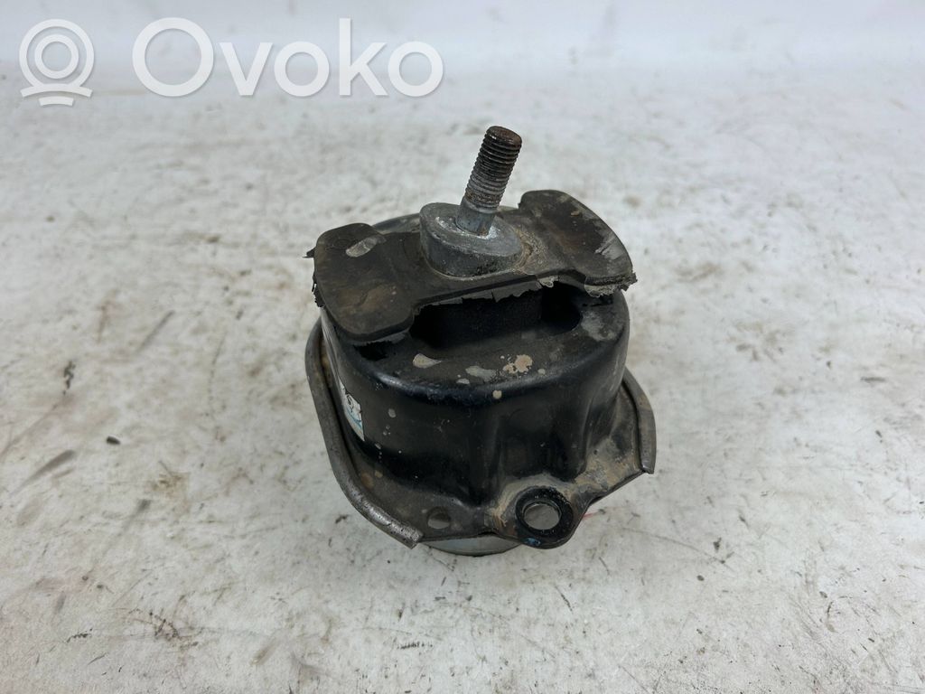 BMW X5 E70 Engine mount bracket 