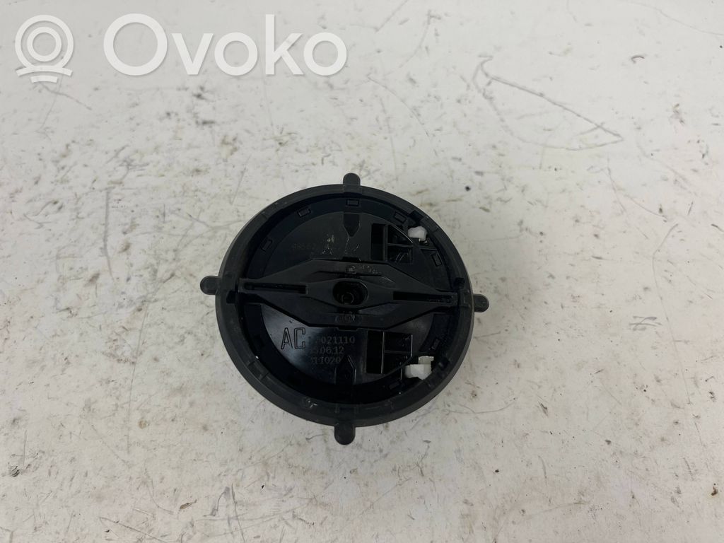 Audi A4 S4 B8 8K Element lusterka bocznego drzwi przednich 