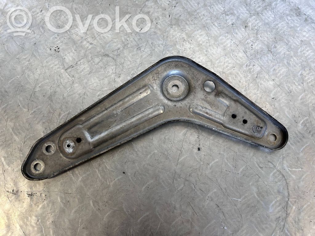 BMW X5M E70 Cits aizmugures šasijas elements 