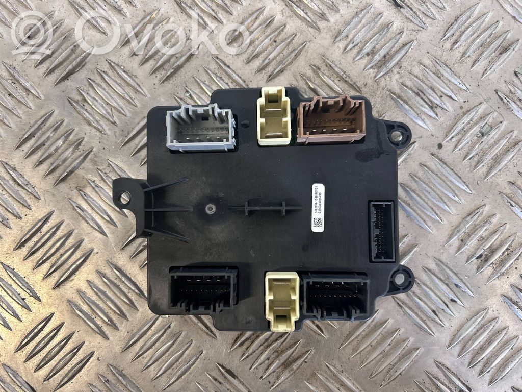 Tesla Model X Door control unit/module 