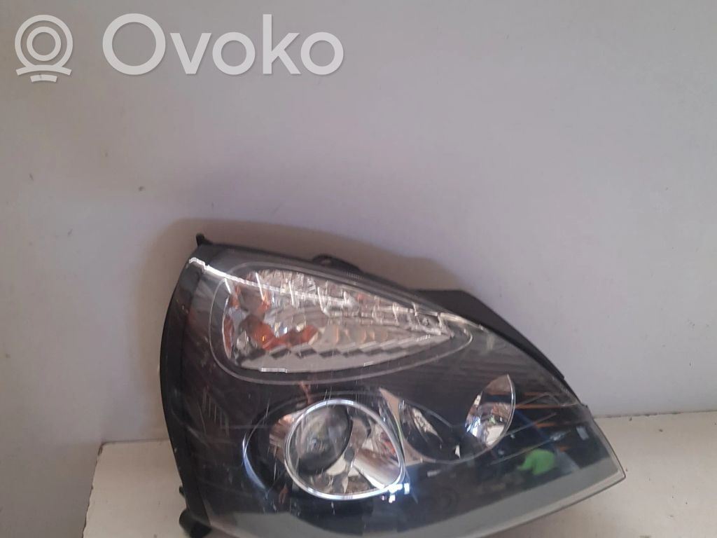 Renault Clio II Scheinwerfer 