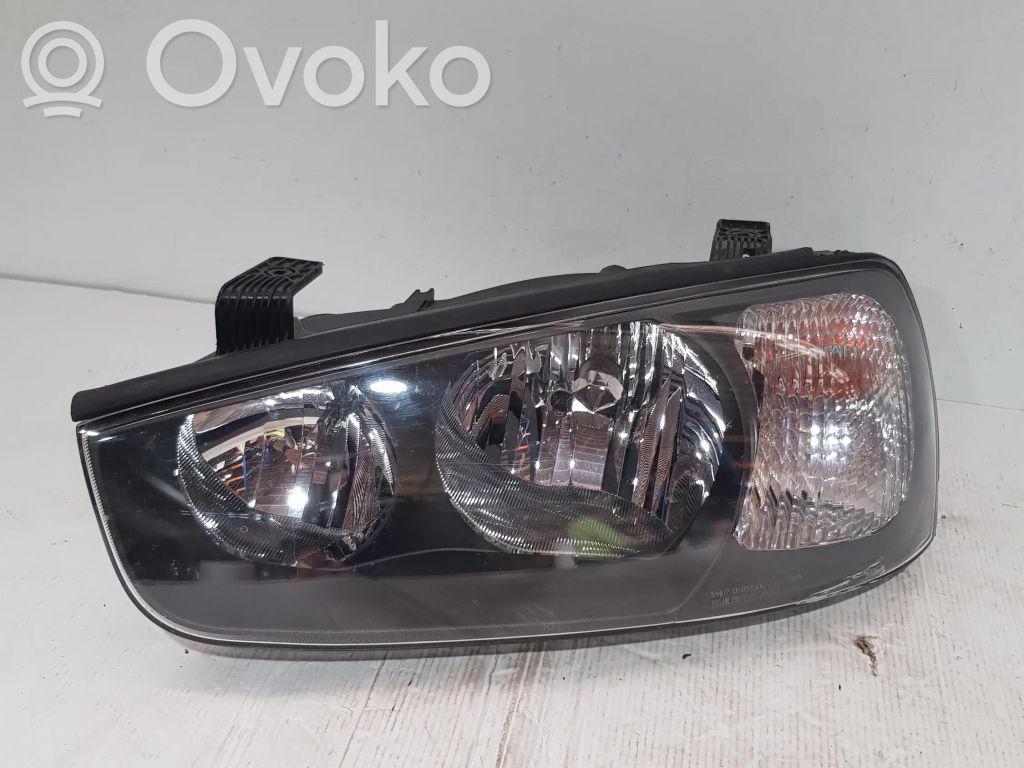 Hyundai Elantra Headlight/headlamp 