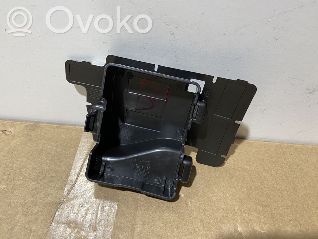Polestar 2 Front bumper mounting bracket 