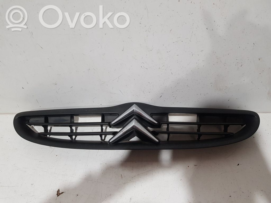 Citroen Saxo Quarter panel pressure vent 