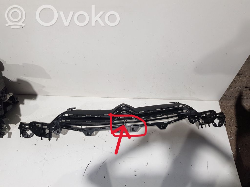Citroen C4 II Kratka wentylacyjna pod zderzakiem tylnym 