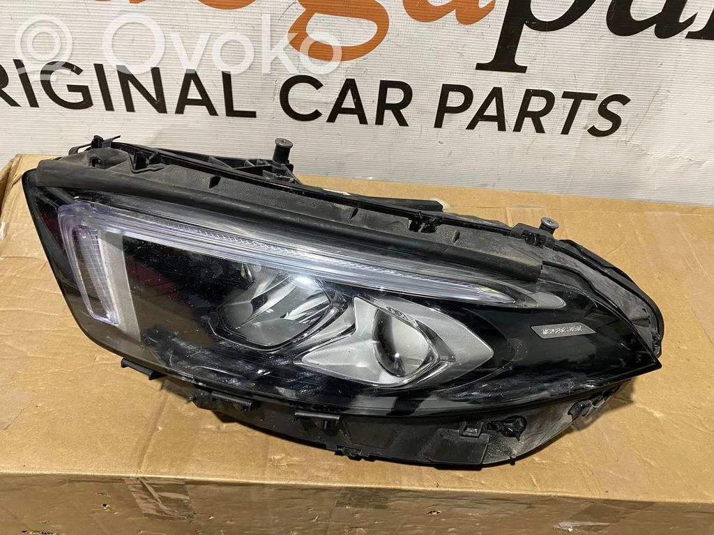 Mercedes-Benz A W177 Lampa przednia 