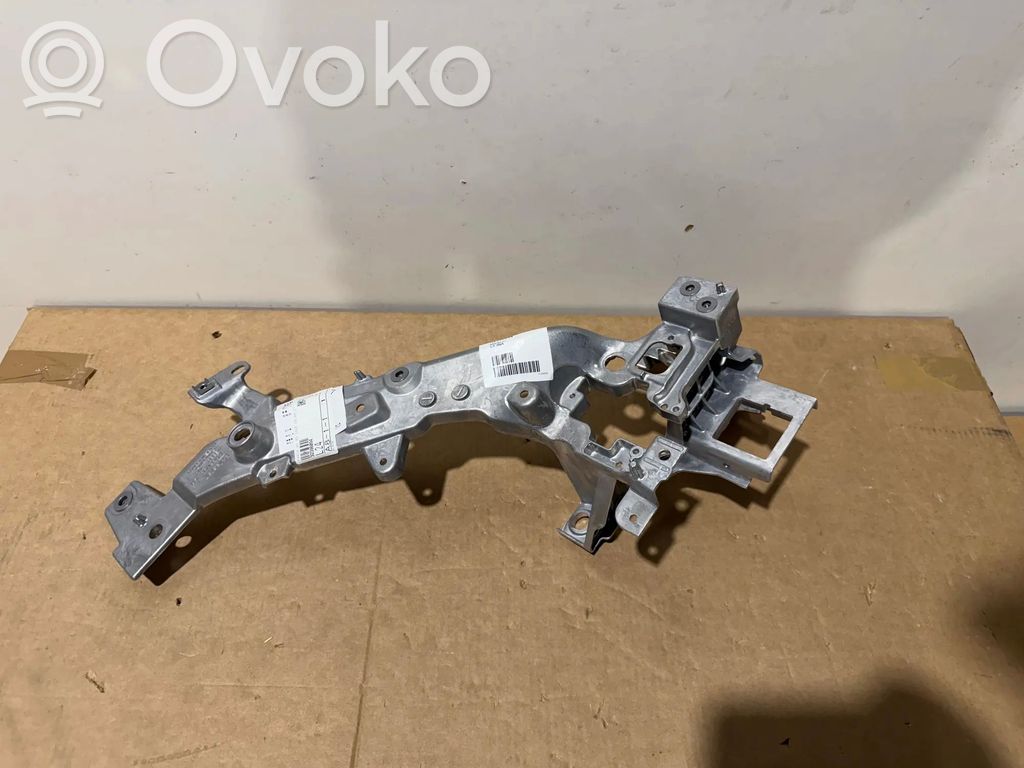 Polestar 2 Headlight/headlamp mounting bracket 